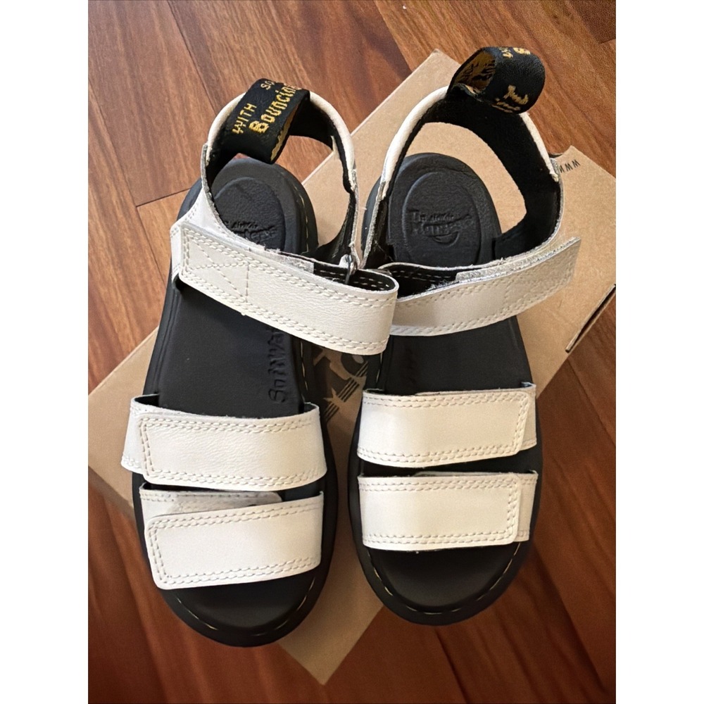 Dr. Martens Klaire J White Juniors Girls Sandals Strappy Size US 1 New With Box - Picture 2 of 10